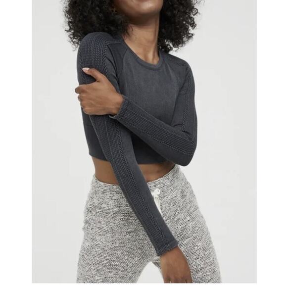 aerie Tops - aerie OFFLINE By Big Chill Seamless Long Sleeve Crop Top Size L